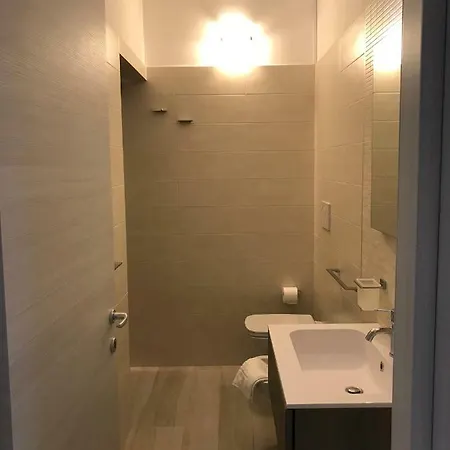 A Due Passi Dal Mare Bed & Breakfast