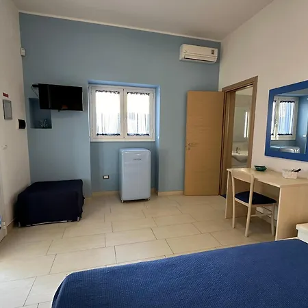 Bed & Breakfast A Due Passi Dal Mare 4*