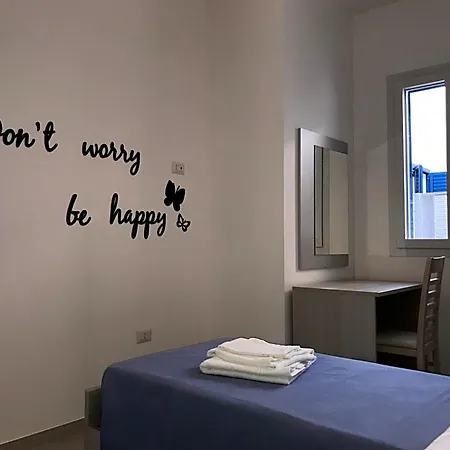 A Due Passi Dal Mare B&B 포르토 세자레오