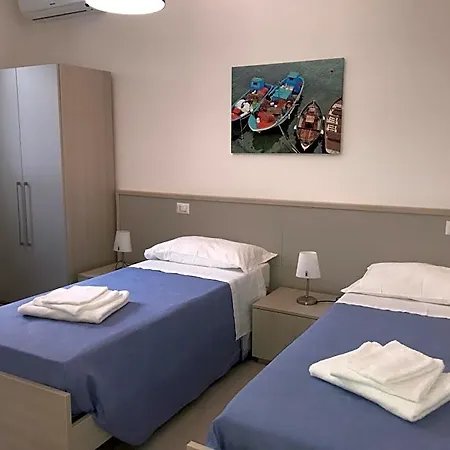 B&B A Due Passi Dal Mare 4*