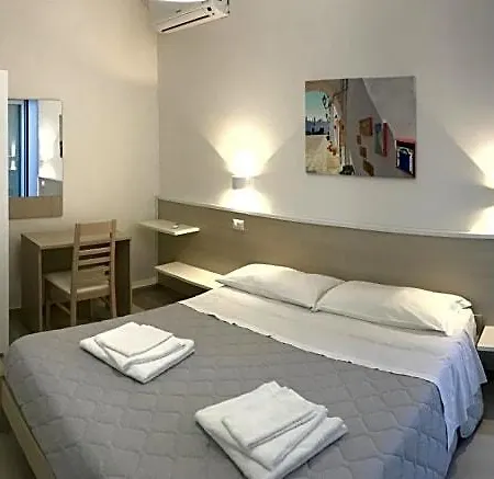 B&B A Due Passi Dal Mare 4*
