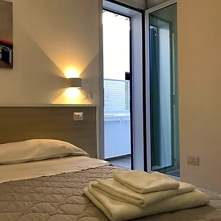 A Due Passi Dal Mare B&B 4*