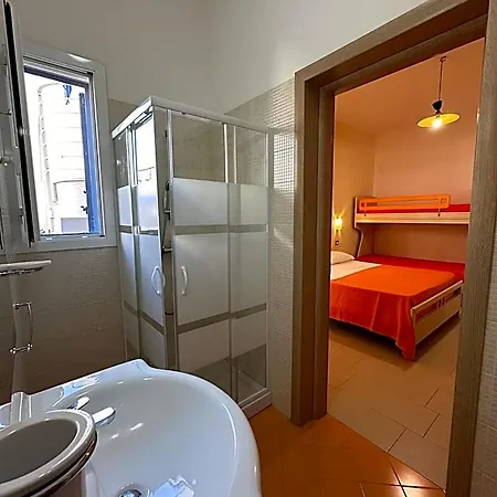 B&B A Due Passi Dal Mare 포르토 세자레오
