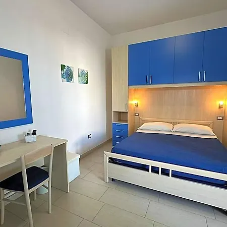 B&B A Due Passi Dal Mare 4*