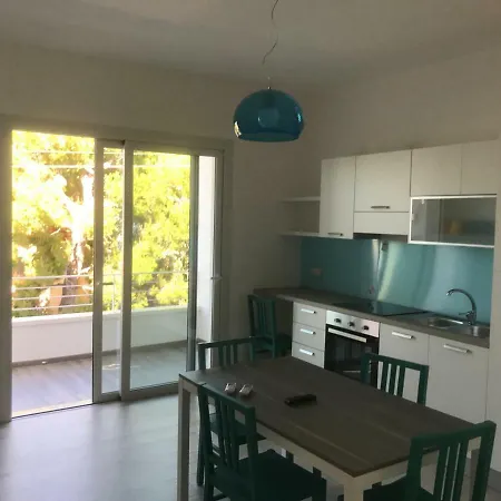 B&B A Due Passi Dal Mare 4*