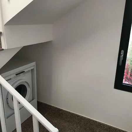 A Due Passi Dal Mare B&B 포르토 세자레오