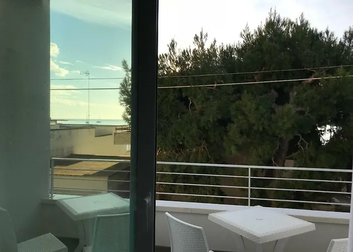 Bed & Breakfast A Due Passi Dal Mare 4*